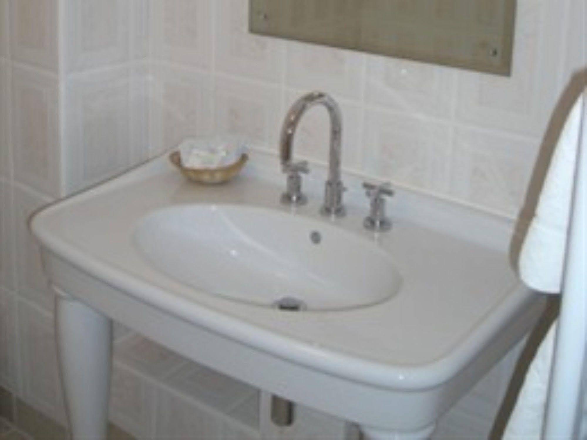 The Buttery Guest house 4*